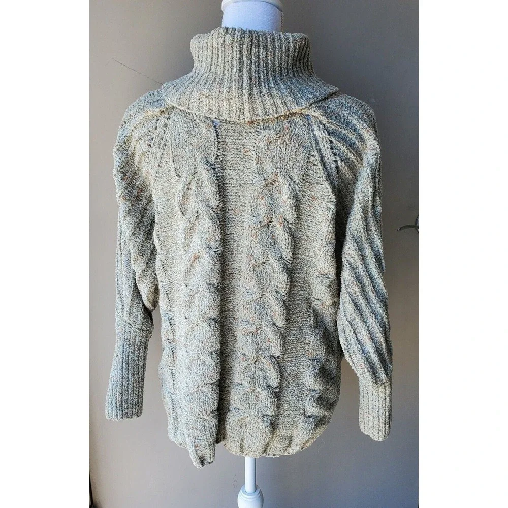 Moon & Madison Turtleneck Sweater Womens Small Green‎ Cable Knit Long Sleeve